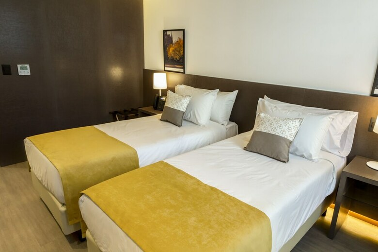 Hotel Dazzler By Wyndham La Plata