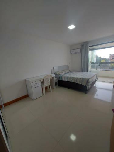 Apartamento Em Frente � Praia Dos Milion�rios