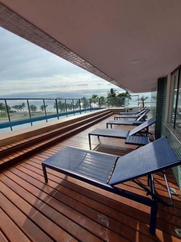 Apartamento Em Frente � Praia Dos Milion�rios