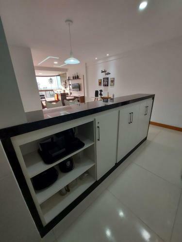 Apartamento Em Frente � Praia Dos Milion�rios