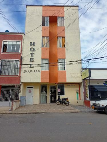 Hotel Linaje Real