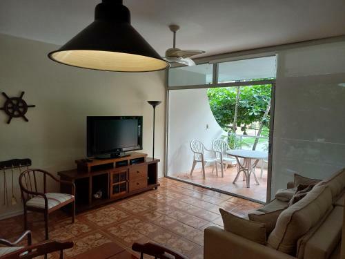 Apartamento Apto Guaruj� - Enseada - 3 Dorms - Para 8 Pessoas