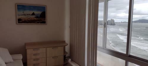 Apartamento Pitangueiras 2 Suites Sobre As Ondas