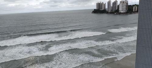 Apartamento Pitangueiras 2 Suites Sobre As Ondas