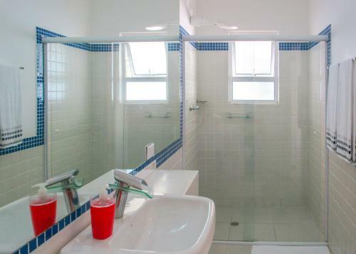 Linda Casa Pisc Aquec Praia De Pernambuco-guaruj�