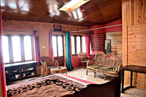 Venish Home Stay