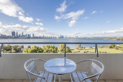 High Tor Apartment 104 - Executive Escapes
