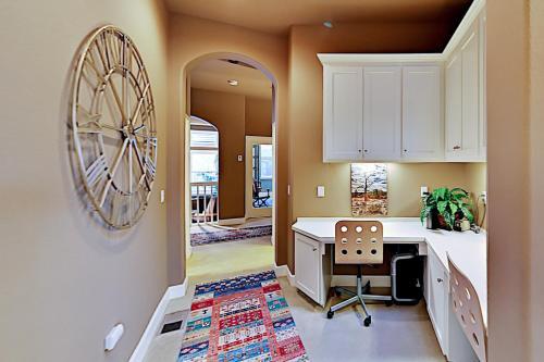 Gorgeous Wine Country Getaway