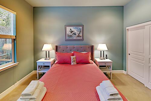 Gorgeous Wine Country Getaway
