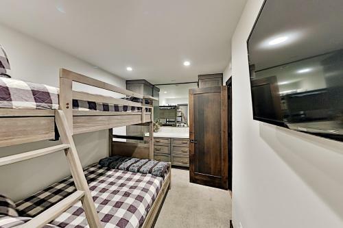 Ski-in, Ski-out Designer Condo