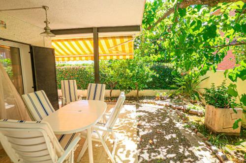 Casa Barello -only Families