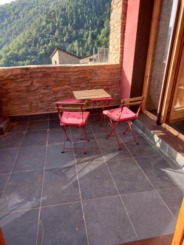 Entire Cottage With Mountain View