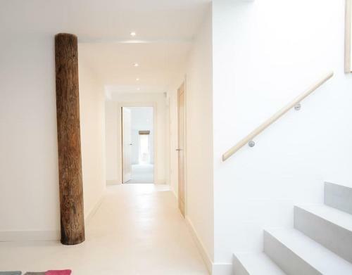 The Pole Barn - Stunning, High Spec Barn Conversion