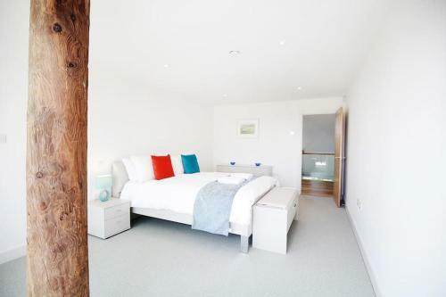 The Pole Barn - Stunning, High Spec Barn Conversion