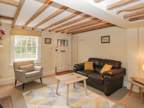 3 Lake Cottages