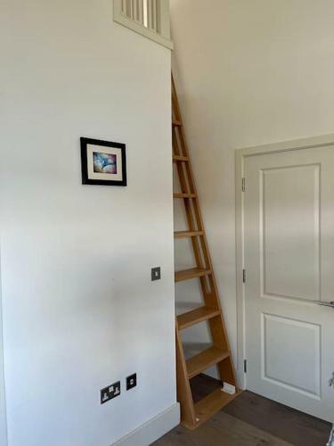 Luxury Cotswold Holiday Home With Hot Tub