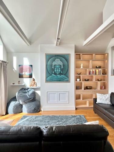 Luxury Cotswold Holiday Home With Hot Tub