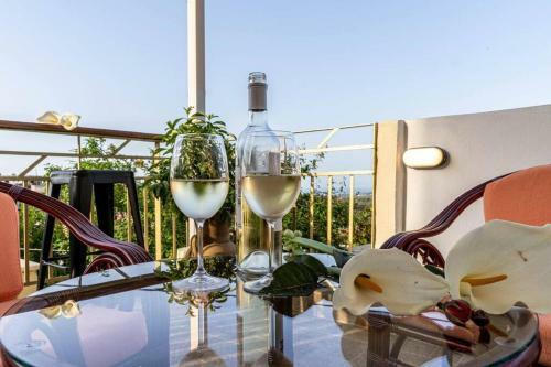 Lovely Renovated Villa With Pool, Up To 9 Persons