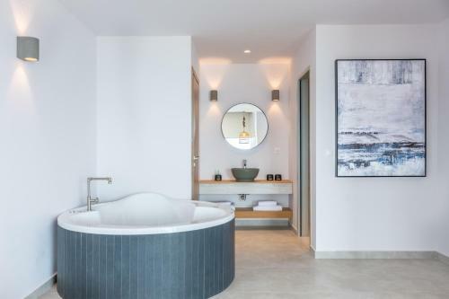 Apartamento Eva Sea View Suites & Residences By Estia