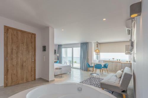 Apartamento Eva Sea View Suites & Residences By Estia