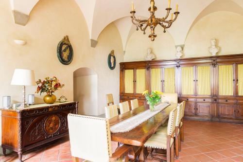 Villa Castello Di Volognano