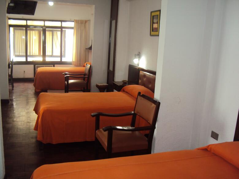Hotel Tropical Inn