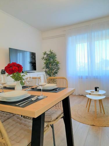 Sea View Apartment Macolic