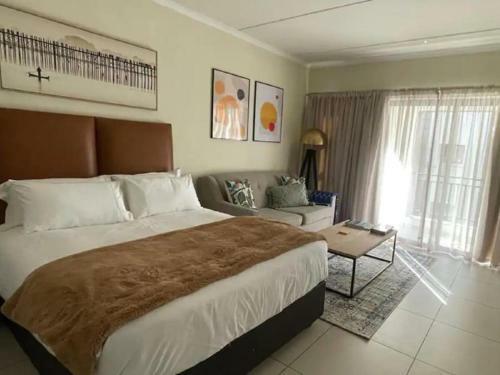 Modern Executive Studio Apartment