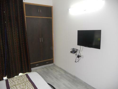 Golf City Apartments
