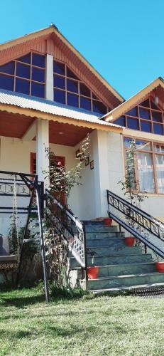 Mountain View Wooden Villa