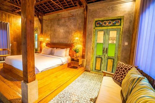 Villa Romantic Balinese Gem, Walk To Beach