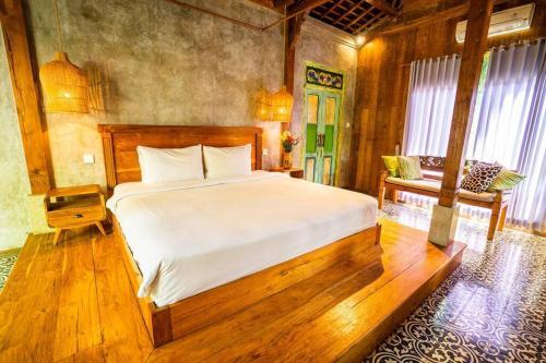 Villa Romantic Balinese Gem, Walk To Beach