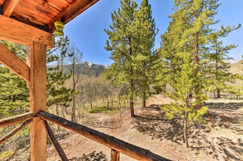 Idyllic Twin Lakes Escape With Deck And Fire Pit!