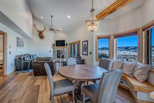 #1024-mountain View Escape