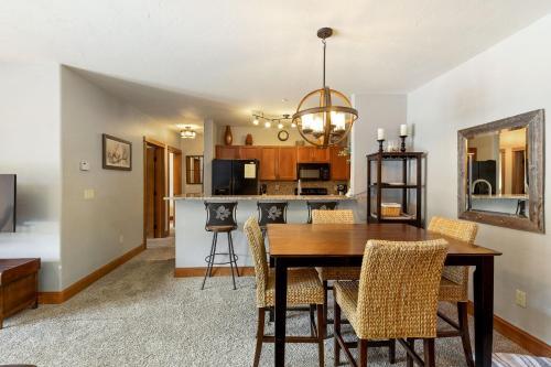 Apartamento 210 Oro Grande Condo