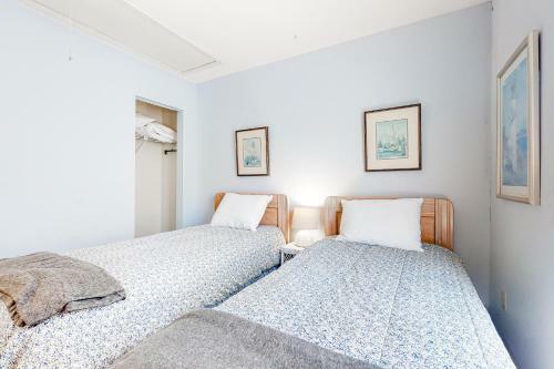 Admiral's Bridge - 40142 N Carolina Ave #13