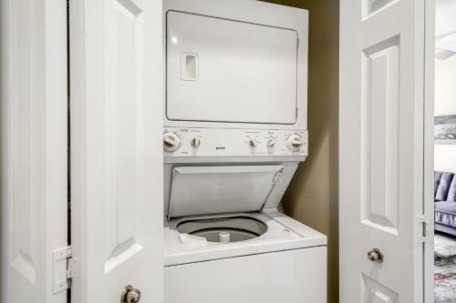Rehoboth --- 500 Cascade Lane #514