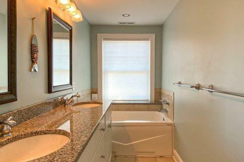 Tower Shores -- 39562 Admiral #2