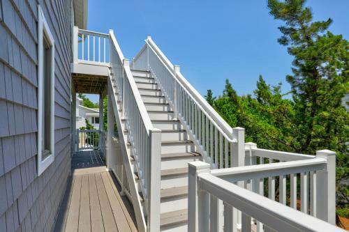Sea Del -- 40164 Sugar Hill