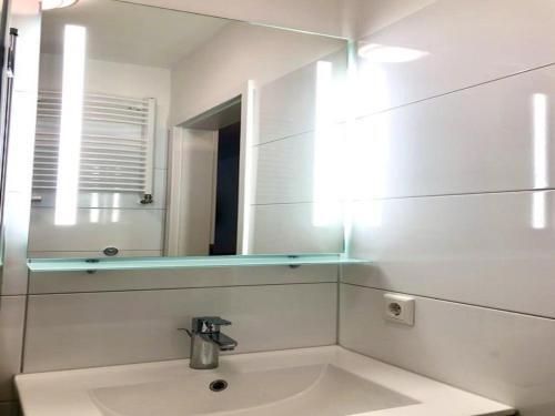 Lovely Apartment In D�sseldorf With Parking
