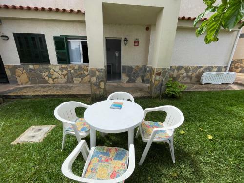 Apartamento Bajo Con Jard�n Y Piscina - Forcat.