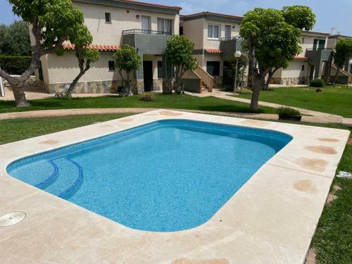 Apartamento Bajo Con Jard�n Y Piscina - Forcat.