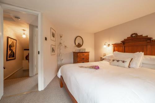 2 Fox Cottages