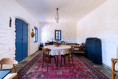 Traditional Village House In Kea