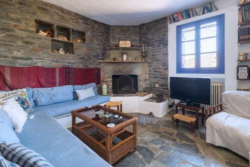 Traditional Village House In Kea