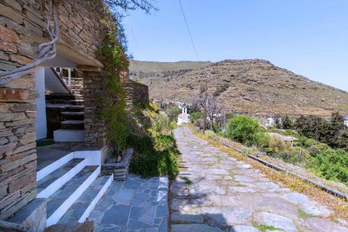 Traditional Village House In Kea