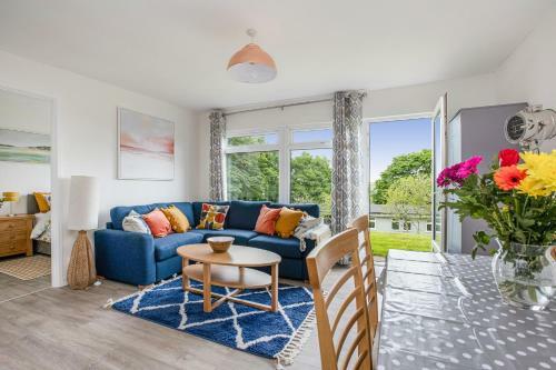 328 Norton Park, Dartmouth