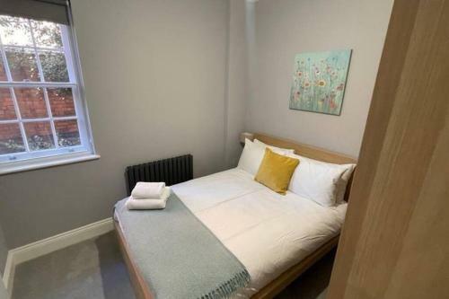 Two Bed Apartment In An Ideal Location With Parking