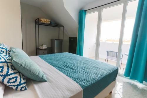 Hostal Joya Ofrynio Stylish Suites