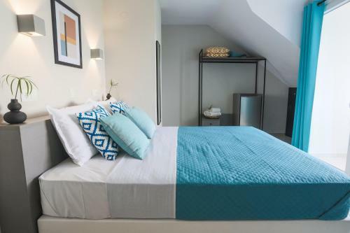Hostal Joya Ofrynio Stylish Suites